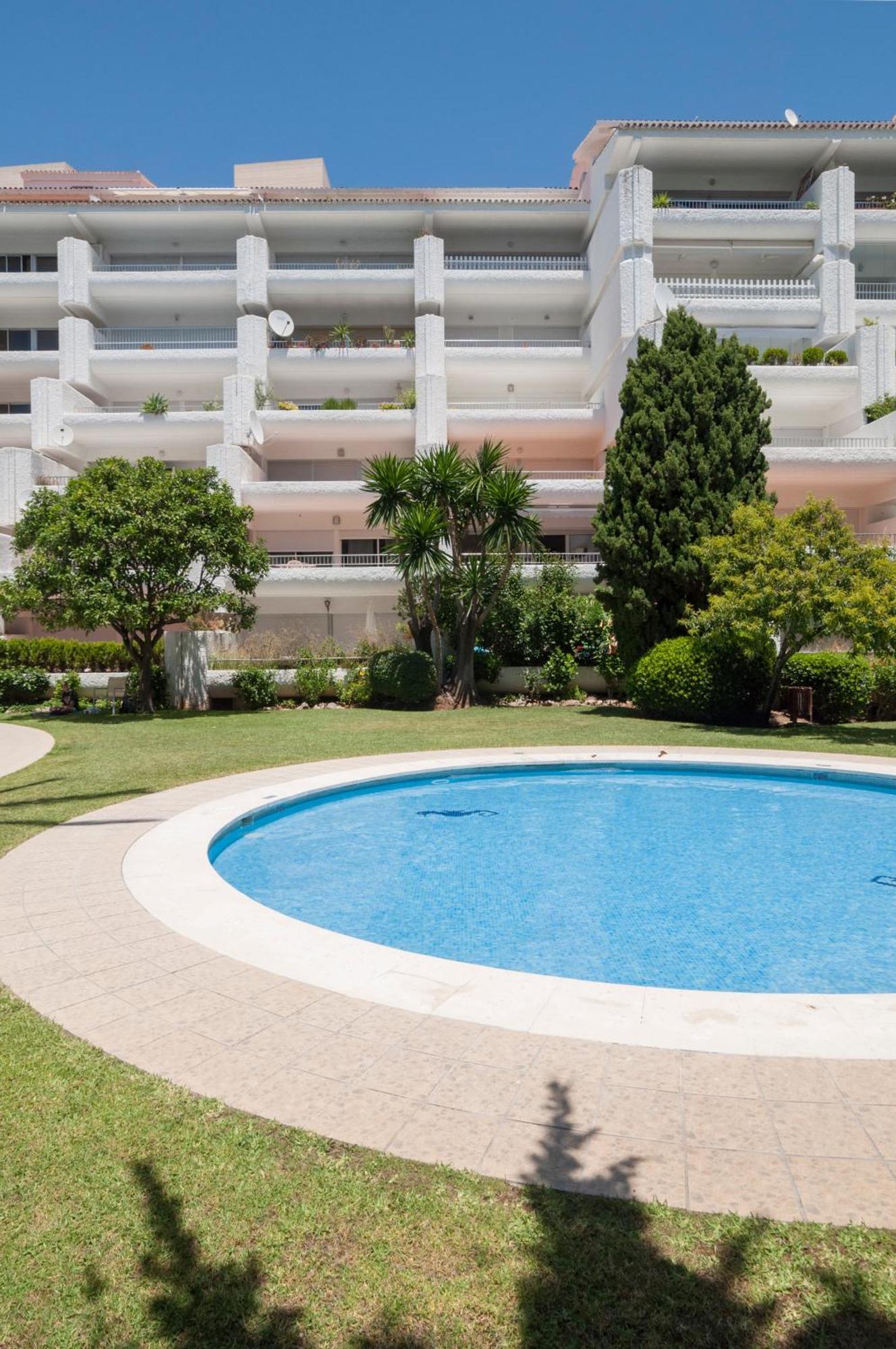Jardines Del Mar Apartments Марбелья Экстерьер фото